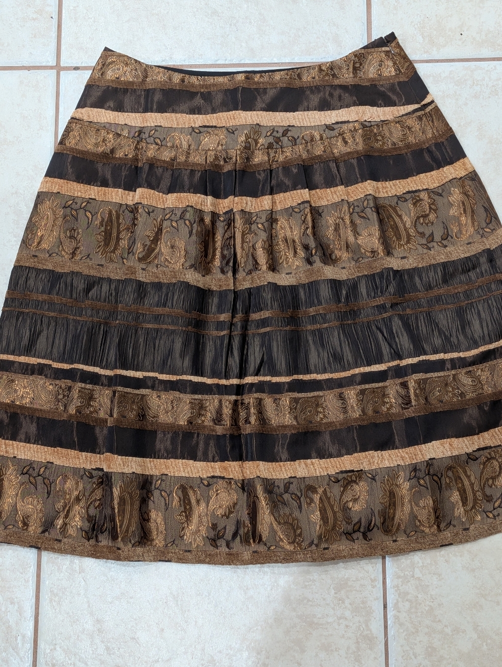 Peter Nygard Metallic Brocade Skirt Size 10P